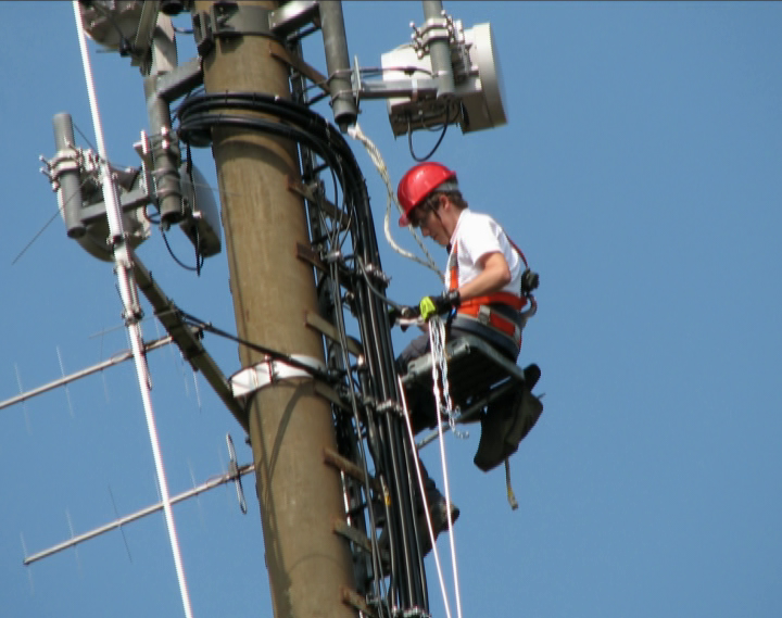 File:Ham Radio Tower Climbing.png