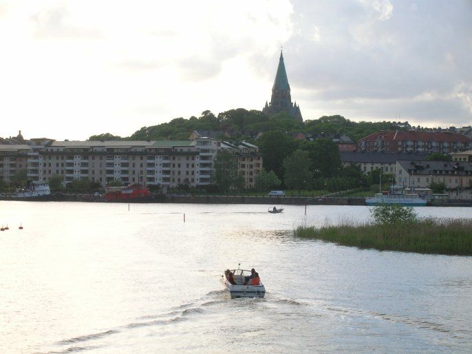 File:Hammarby sjö and Sofia kyrka Stockholm Sweden.jpg