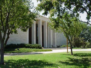 File:Eisenhower library.jpg