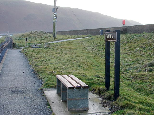 File:Golf Halt Station.jpg