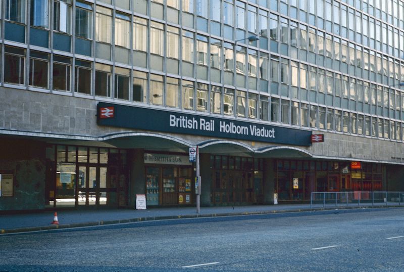 File:Holborn Viaduct 8 77.jpg