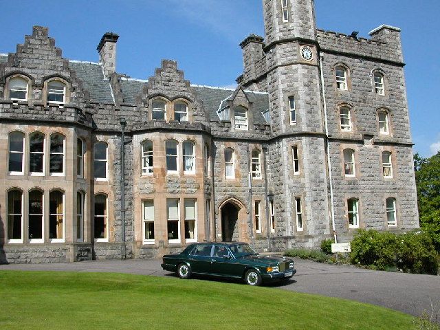 File:Inverlochy Castle. - geograph.org.uk - 107767.jpg