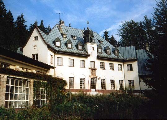 File:Jagdschloss-Kammersgrün.jpg