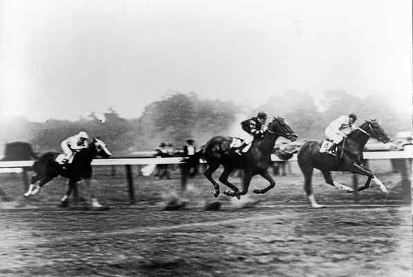 File:Man o' War in the Sanford.jpg