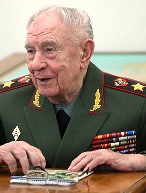 File:Marshal Dmitry Yazov.jpg