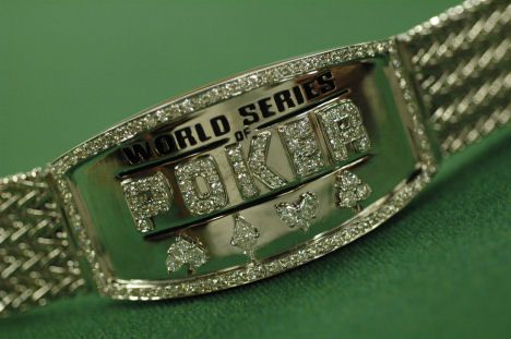 File:2005 WSOP Championship bracelet.jpg