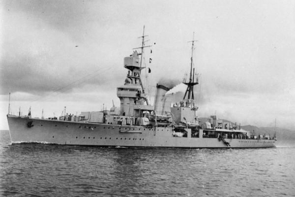 File:Chinese cruiser NING-HAI in 1932.jpg