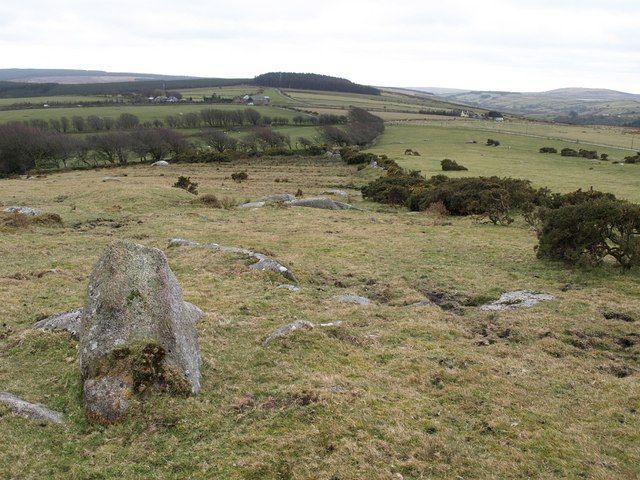 File:Hendra Downs - geograph.org.uk - 699840.jpg