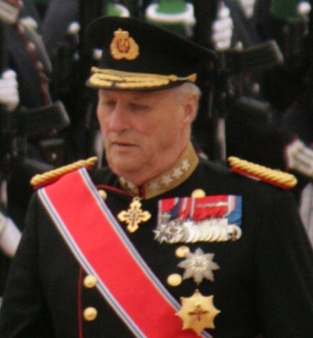 File:Medvedev harald guards (crop).jpg