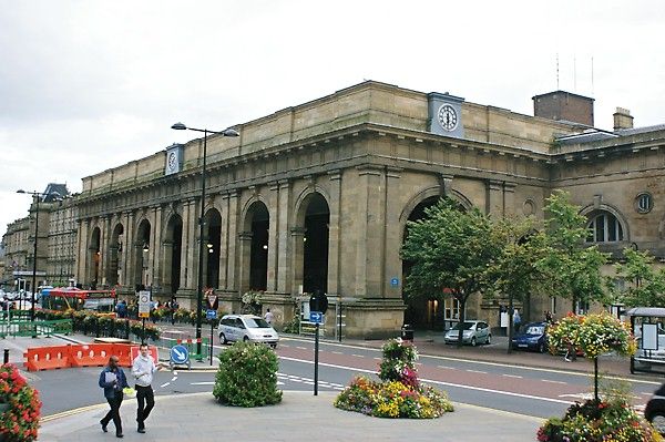 File:Newcastle Central station (6419229235).jpg