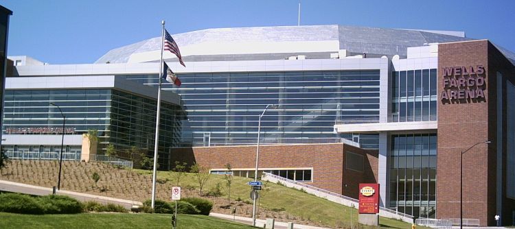 File:Wellsfargoarena.jpg