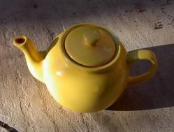 File:Yellow ceramic teapot.jpeg