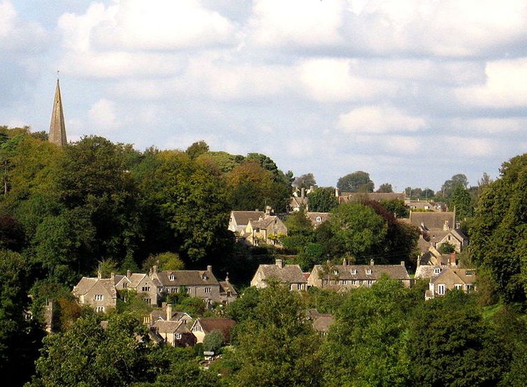 File:Bisley, Gloucestershire, a village in the Cotswolds.jpg