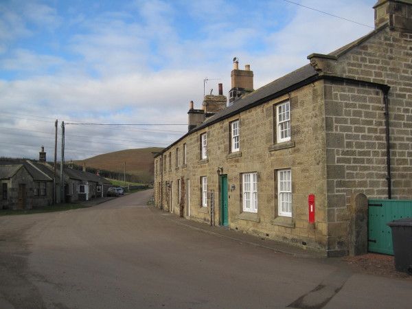 File:Branton Village - geograph.org.uk - 2809253.jpg