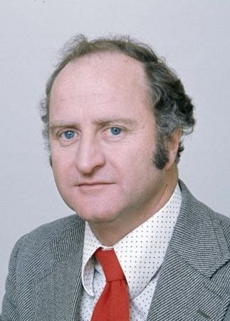 File:Clyde Holding 1974 (cropped).jpg