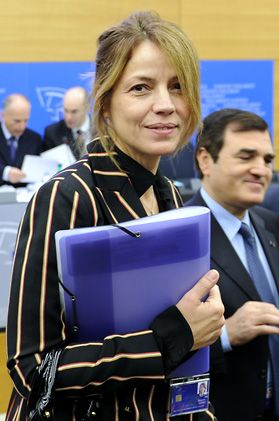 File:Europarl Elisabetta Gardini (cropped).jpg