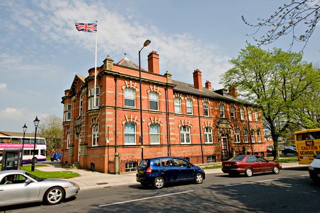 File:Hindley Town Hall.jpg