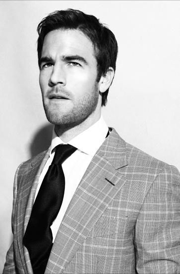 File:JAMES VAN DER BEEK sansierra studio cropped.jpg