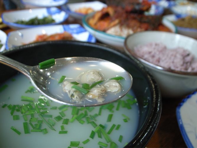 File:Korean clam soup-Jaecheopguk-01.jpg