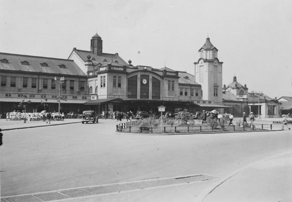 File:Kyoto Station Early Showa.jpg