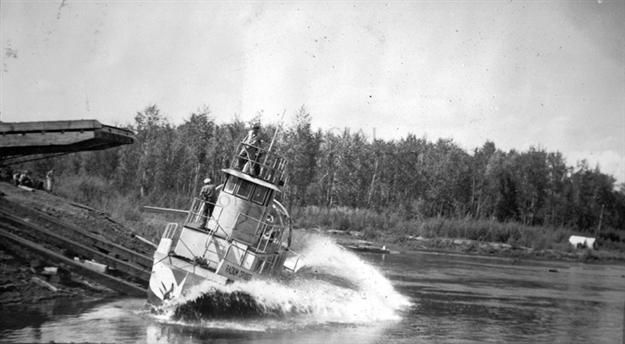 File:Launching the Radium Cruiser at Waterways, 1939.jpg