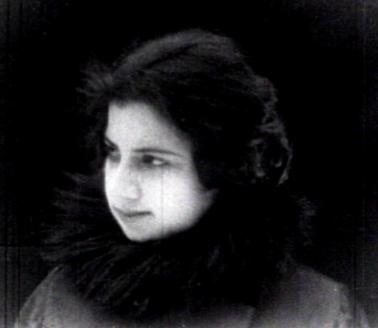 File:Lely Vargas (La tragedia del silencio, 1924).PNG