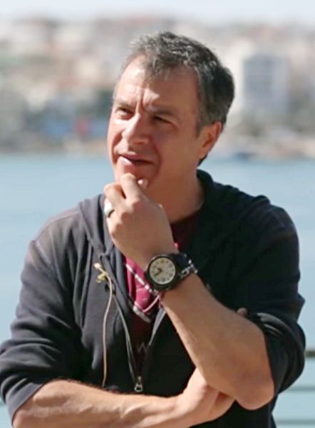 File:Stavros Theodorakis 2014a cropped.jpg