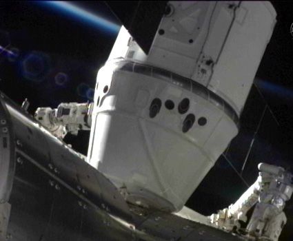 File:2012-05-25 SpaceX Dragon Berthed to the ISS.jpg