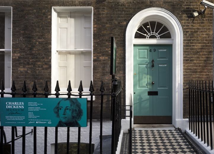 File:Charles Dickens Museum London.jpg