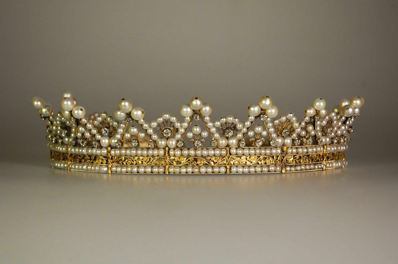 File:Diadem of Stéphanie de Beauharnais.jpg