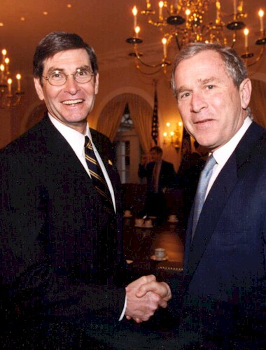 File:George W. Bush and Jim Ryun.png