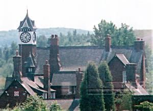 File:Kiveton pit buildings.jpg