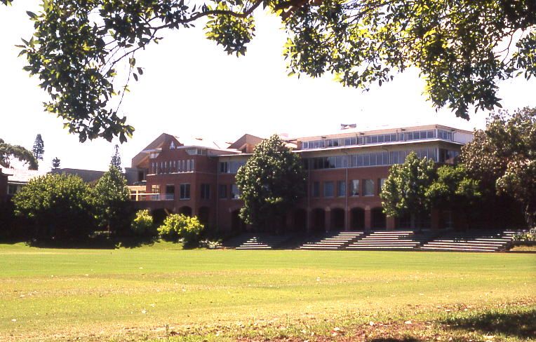 File:Trinity Grammar School, Summer Hill.jpg