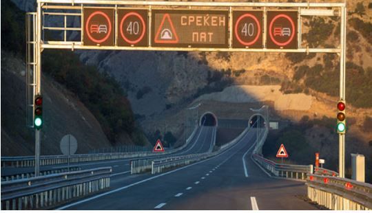 File:Tunnels on A1.jpg