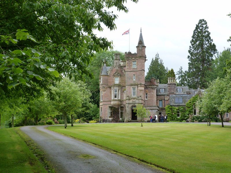 File:Aigas House - geograph.org.uk - 2486943.jpg