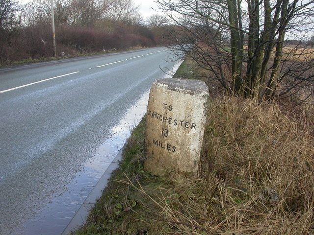 File:Rixton, milestone - geograph.org.uk - 1137518.jpg