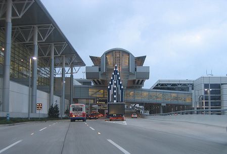 File:Terminal d entrance.jpg