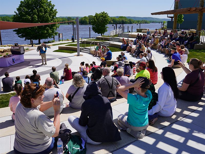 File:Wabasha-MN-Riverfront-Amphitheater-Crowd.jpg