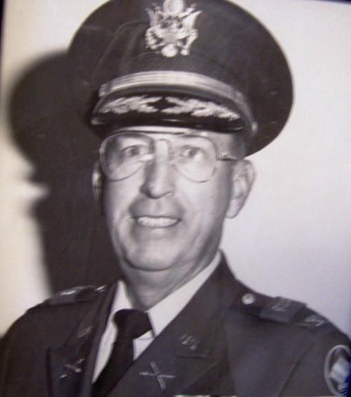 File:COL Richard L. Holt Jr..jpg