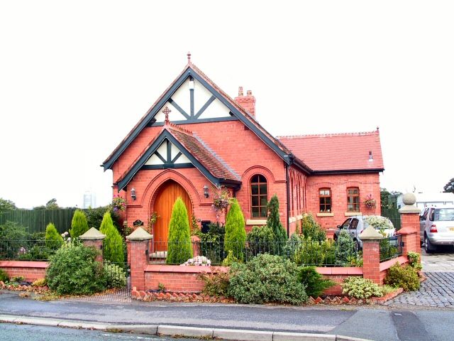 File:Dunham on the Hill - Converted Chapel.jpg