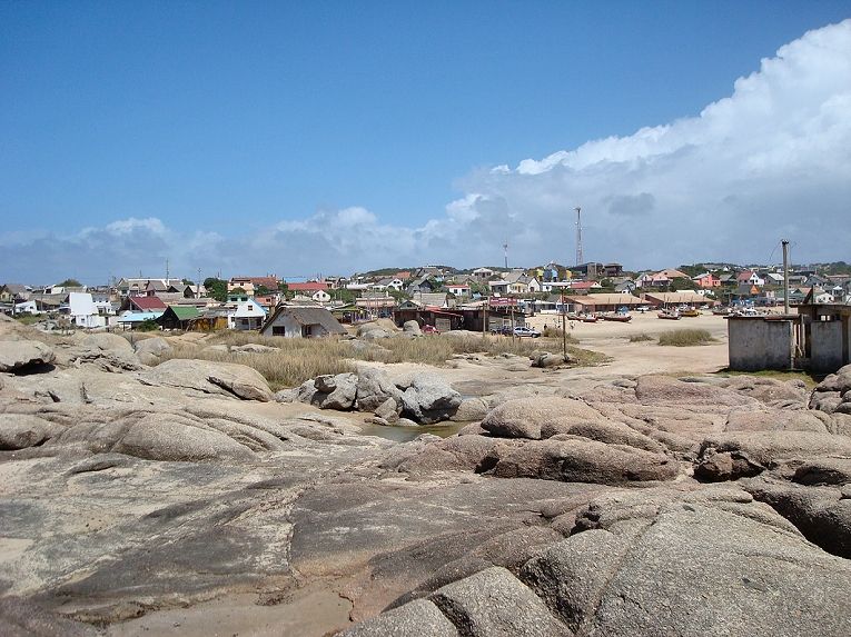 File:Punta del Diablo 01.jpg