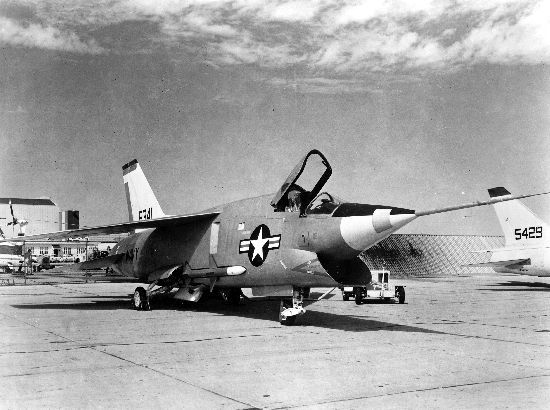 File:XF8U-3 Crusader III on ground.jpg