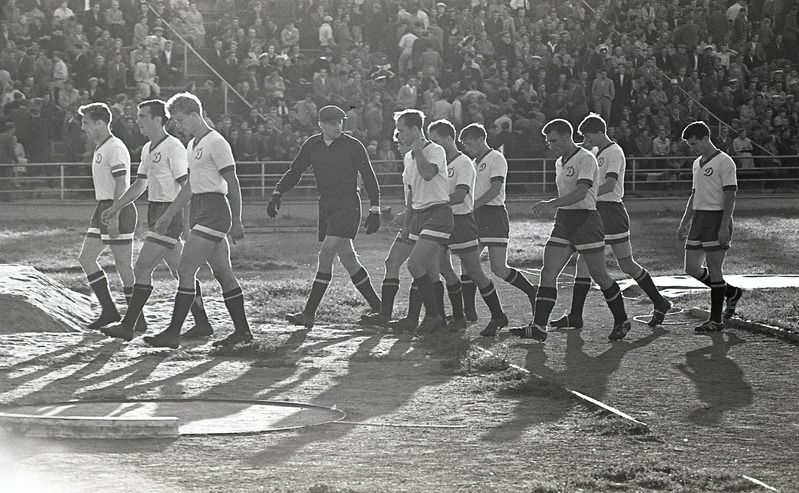 File:Yashin and Dynamo Moscow in Tallinn, 1960.jpg