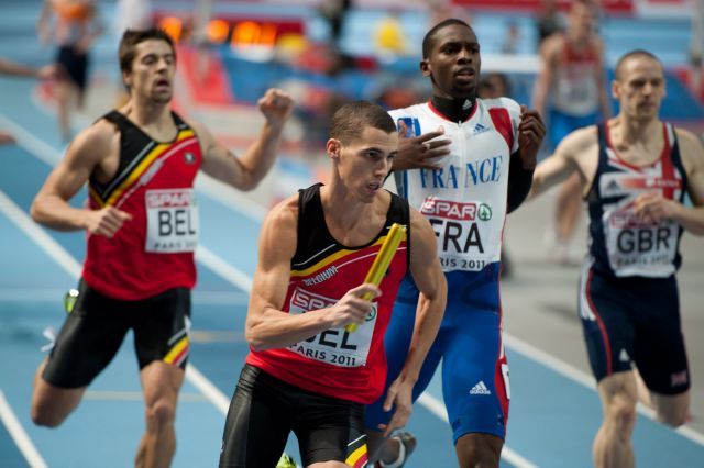 File:4 x 400 m final Paris 2011.jpg