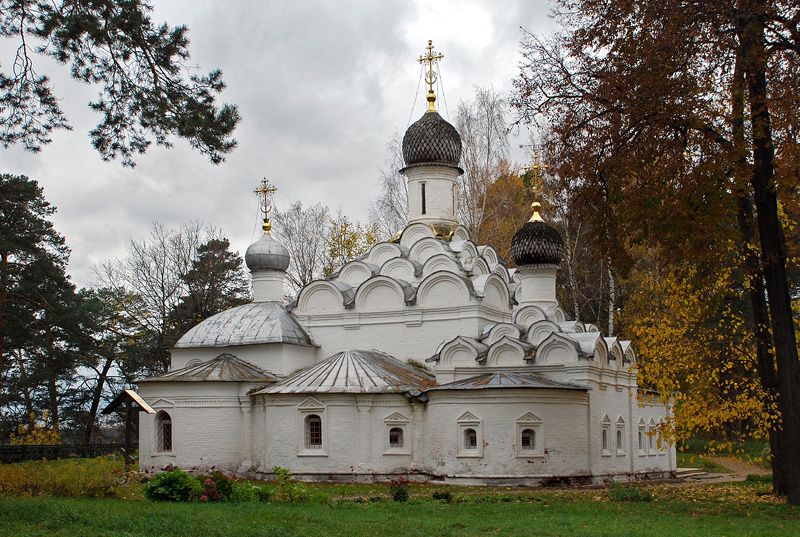 File:Church Mihail Arhangel-2008.JPG