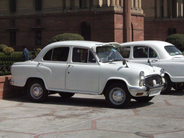 File:Hindustan Ambassador Nova, New Delhi Secretariat.jpg