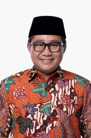 File:Iswar Aminuddin election portrait.jpg