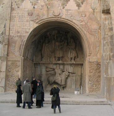 File:Sassanid reliefs at Taq e Bostan.jpg