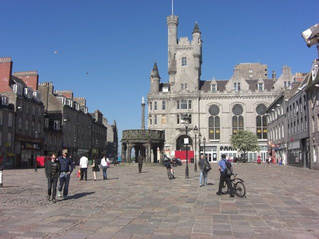 File:Castlegate, Aberdeen - geograph.org.uk - 1548649.jpg