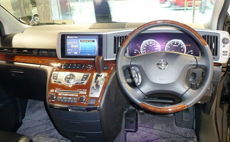 File:Elgrand-2007interior.jpg